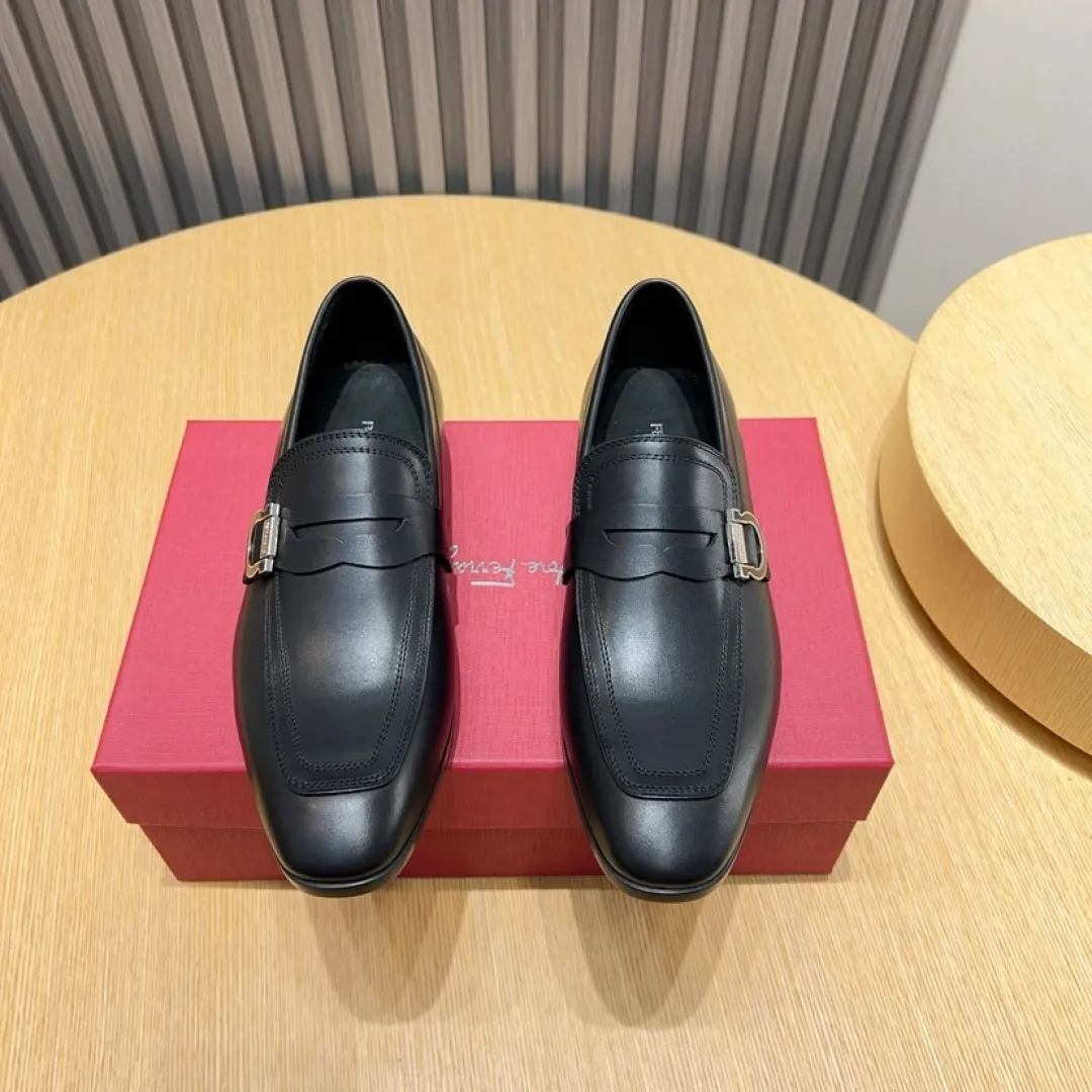 Men's Men's Shoes💰P640💰🔥《Ferragamo》👏Latest • High-end top brand luxury ~ purchasing agency, top quality ~. New fashionable business men's shoes🔜The uppers are made of original open-edge beaded cowhide➕cowhide·lining, with fine workmanship. The original stylish and soft combination wear-resistant and non-slip outsole is light and comfortable on the feet. The real thing looks better in real photos. Size: 38--44